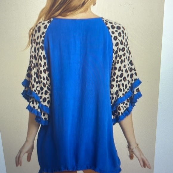 Umgee sapphire Blue Bell sleeve blouse new top tunic - Picture 3 of 3